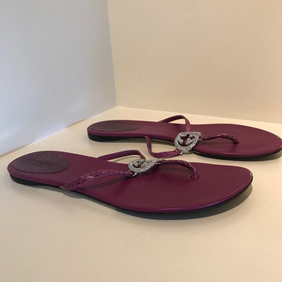 Gucci GG Thong Sandals - Picture 4 of 7